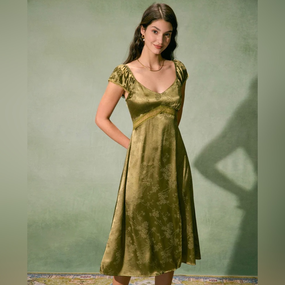 NWT RIHOAS The Green Satin Jacquard Side Split Midi Dress Sz S